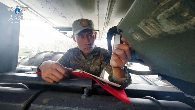 风暴平台注册：“兵王”是如何练成的？他用11年青春作答